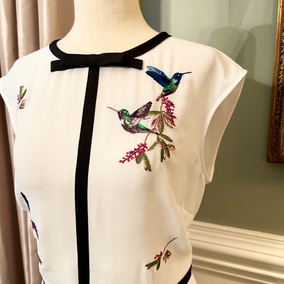 NWOT Ted Baker Iina Highgrove Embroidered Hummingbird Dress Size 3 or US 8 - Picture 2 of 4
